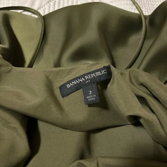 Banana Republic Olive Green Satin Cutout Midi Dress - Size 2 - Picture 5 of 5